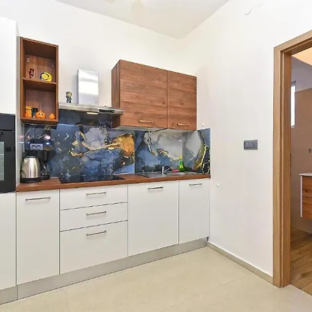 Apartmán Stylish Family Retreat With Shared Pool