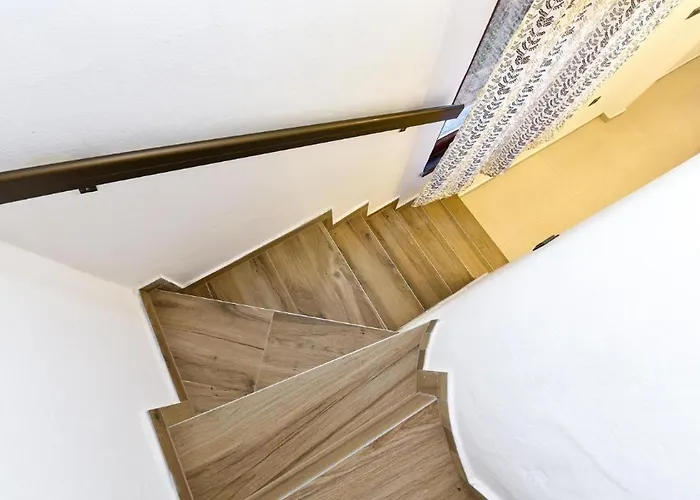 Stylish Family Retreat With Shared Pool Apartman *