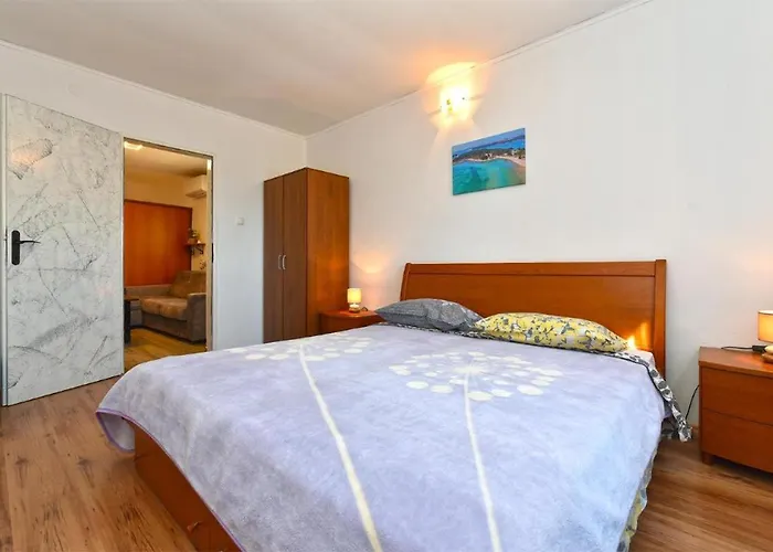 Apartman Stylish Family Retreat With Shared Pool Fažana